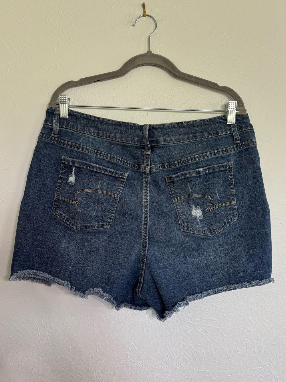 Denim Distressed Women's Shorts - Dark Blue - Picture 4 of 9